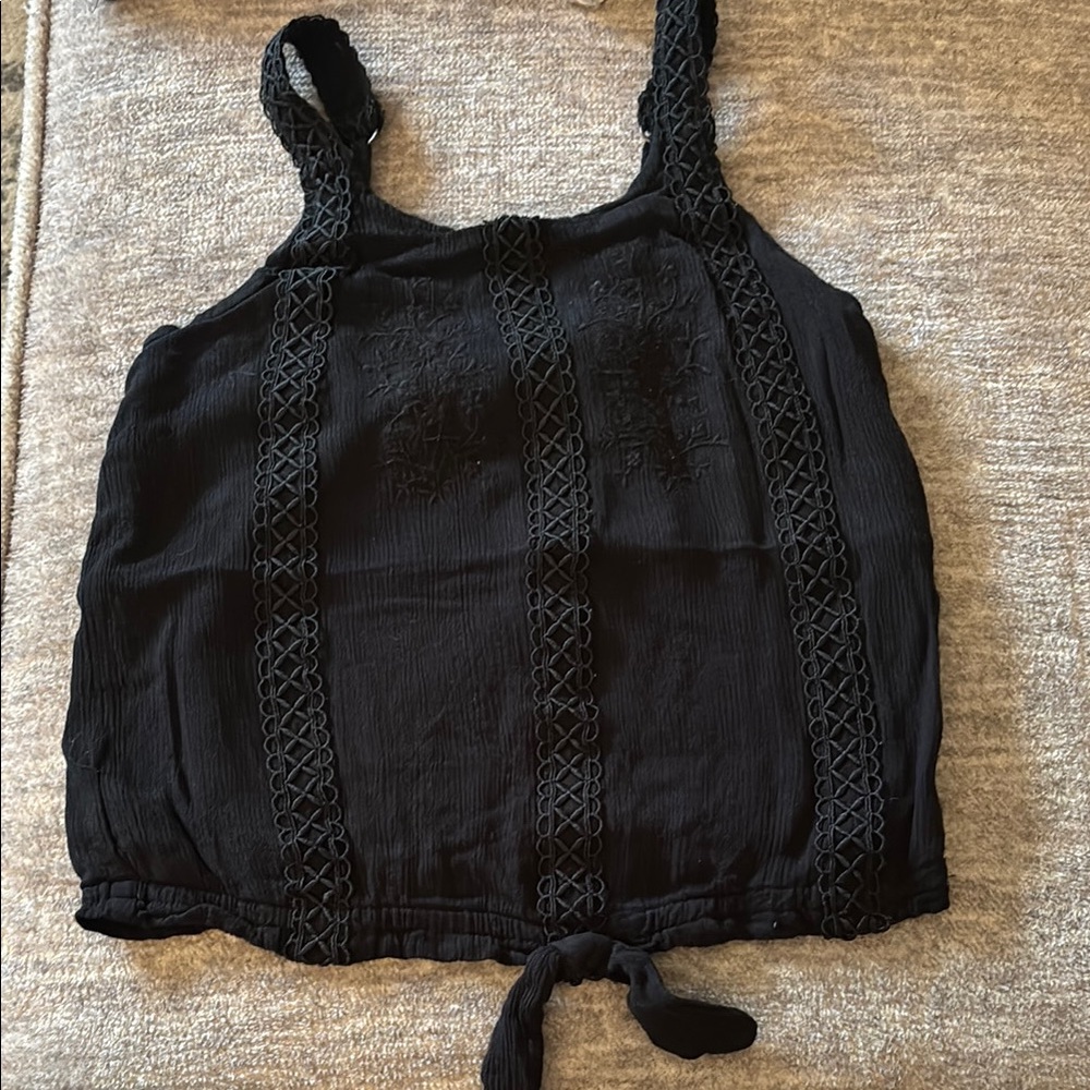 Abercrombie kids Black embroidered tank Top 🌼bundle and save!!